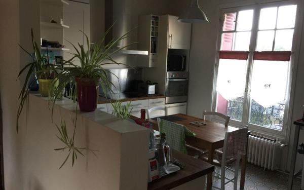 Maison à vendre    8 pièces •  Épône