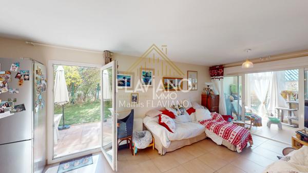 Barcelonnette (04400) APPARTEMENT - JARIDN 340m2 & GARAGE - CENTRE-VILLE