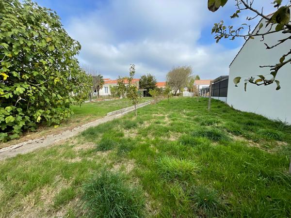 TERRAIN A BATIR SECTEUR CALME - SAINT HILAIRE DE RIEZ-