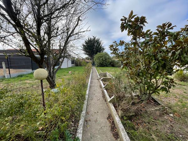 TERRAIN A BATIR SECTEUR CALME - SAINT HILAIRE DE RIEZ-