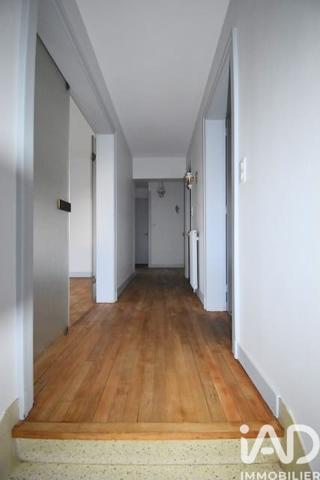 Location maison 5 pièces 134 m² Saint-Léonard-de-Noblat