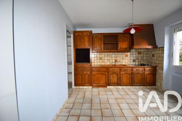 Location maison 5 pièces 134 m² Saint-Léonard-de-Noblat