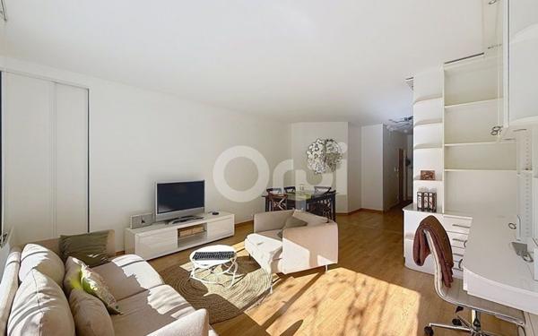 Appartement à vendre    4 pièces • 96 m2 Paris 15