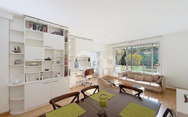 Appartement à vendre    4 pièces • 96 m2 Paris 15