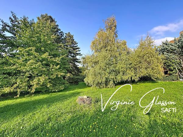 Grand Terrain à Bâtir