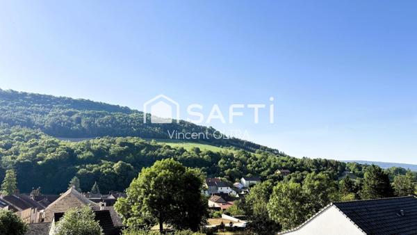 Maison paroissiale à rénover dans un cadre verdoyant
