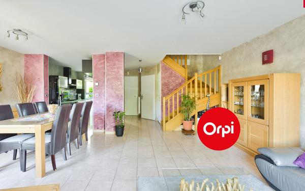 Maison à vendre    4 pièces • 104,65 m2 Mions