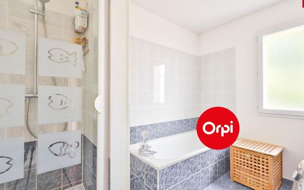 Maison à vendre    4 pièces • 104,65 m2 Mions