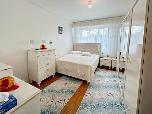 Appartement à vendre    4 pièces • 89 m2 Antibes