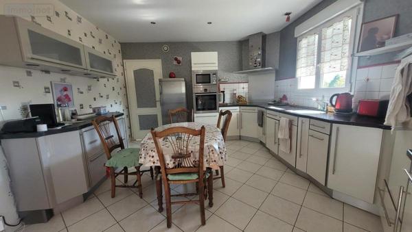 Maison à vendre à Sablé-sur-Sarthe dans la Sarthe (72300), ref : 72068-2158