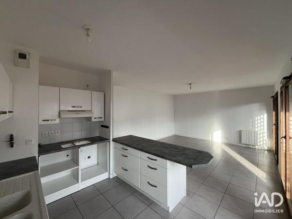 Location appartement 3 pièces 73 m² Mérignac