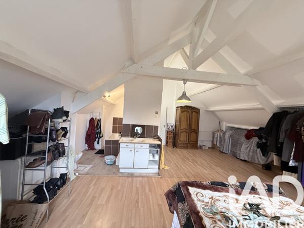 Maison à vendre 9 pièces 186 m² Laroche-Saint-Cydroine