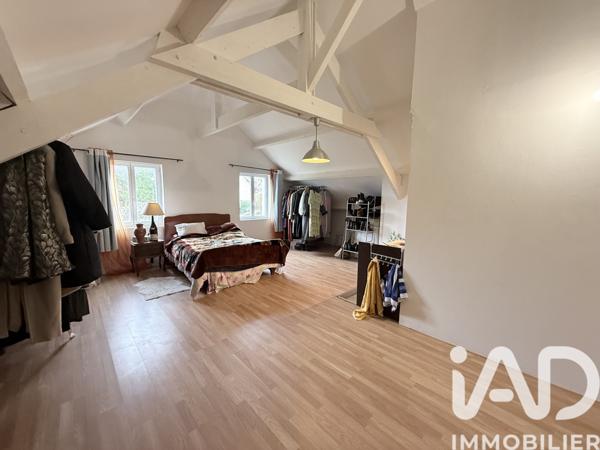 Maison à vendre 9 pièces 186 m² Laroche-Saint-Cydroine