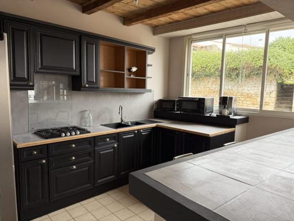 Maison maison de bourg Arces 92 m²