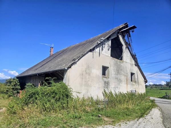 Maison "corps de ferme" à vendre 294m² COPPONEX (74)