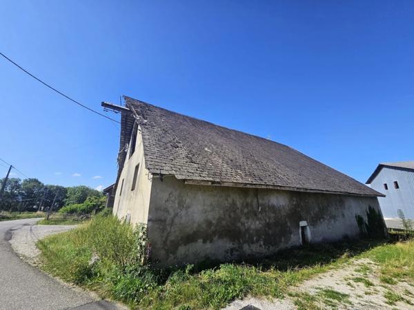 Maison "corps de ferme" à vendre 294m² COPPONEX (74)