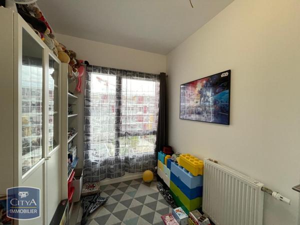 Appartement à louer 4 pièces 79.9m²