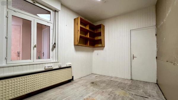 Local Professionnel et commercial à vendre à Templeuve-en-Pévèle dans le Nord (59242), ref : VP072-59028