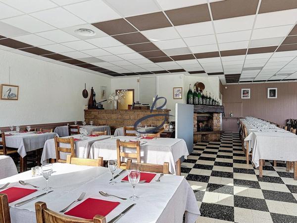 Vente                                                      Fonds de commerce
                        
                     5 pièces                      440 m2                     à Crémieu