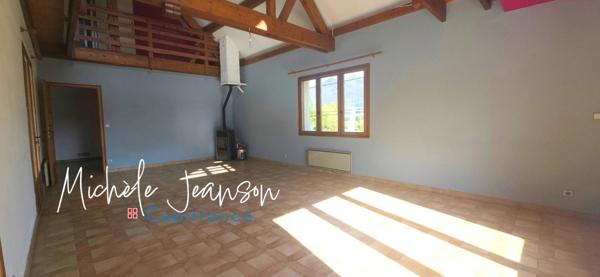 Maison familiale 138 m² – Le Touvet – Terrasse, studio indépendant et plus de 100 m² d’annexes