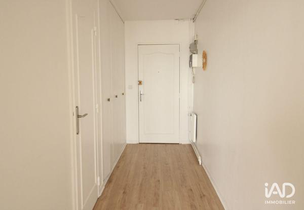 Location appartement 4 pièces 83 m² Compiègne