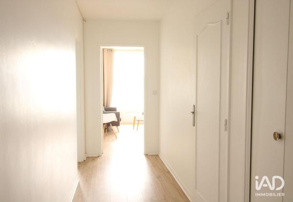 Location appartement 4 pièces 83 m² Compiègne
