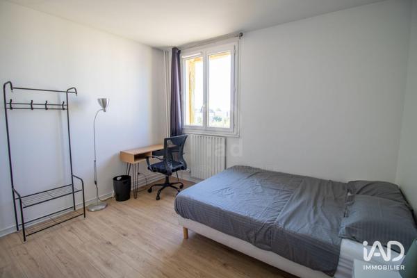 Location appartement 4 pièces 83 m² Compiègne