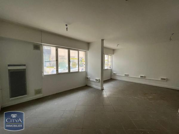 Location local commercial 90m²