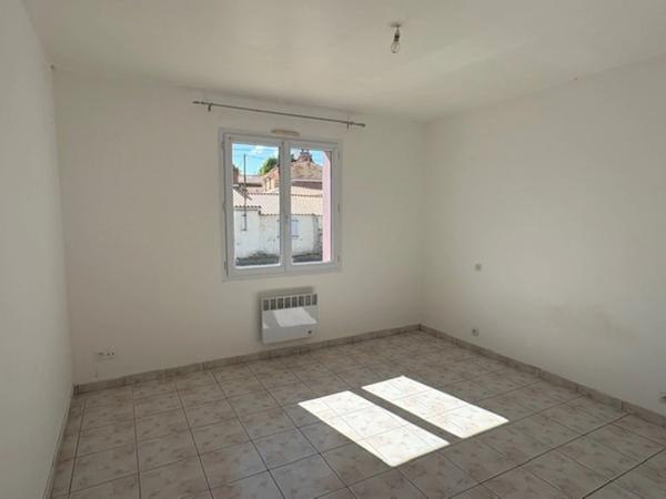 Maison à vendre 3 pièces-jardin 510 m2-Chaumes en retz (44)