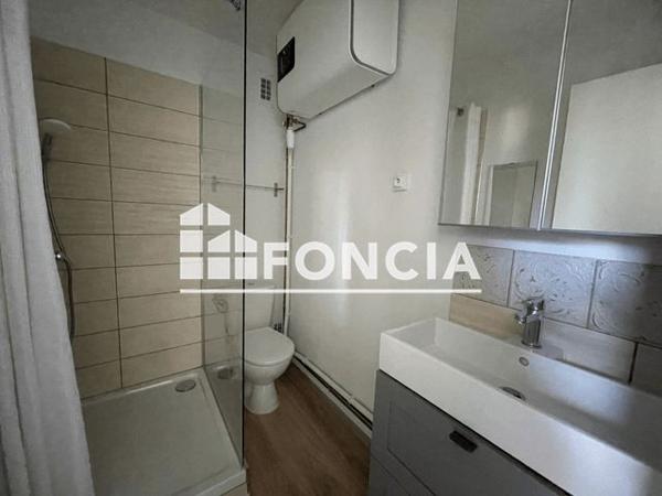 Location Studio 23.8 m² - 6 AVENUE DUNAN Hyeres 83400