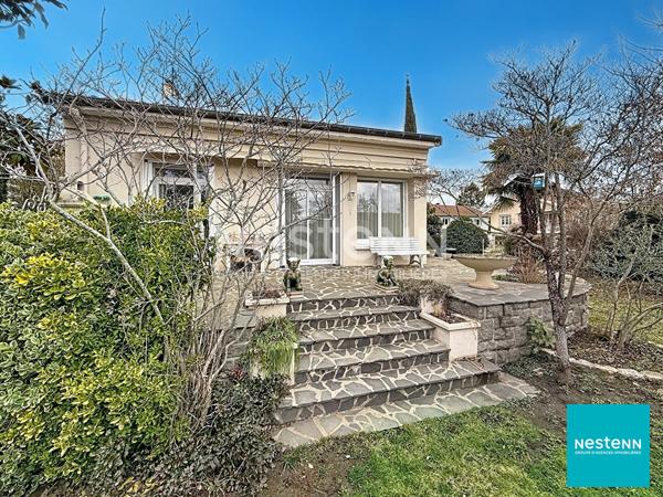 A Feurs belle maison de 174 m2, habitables 5 pièces sur terrain clos de 818 m2