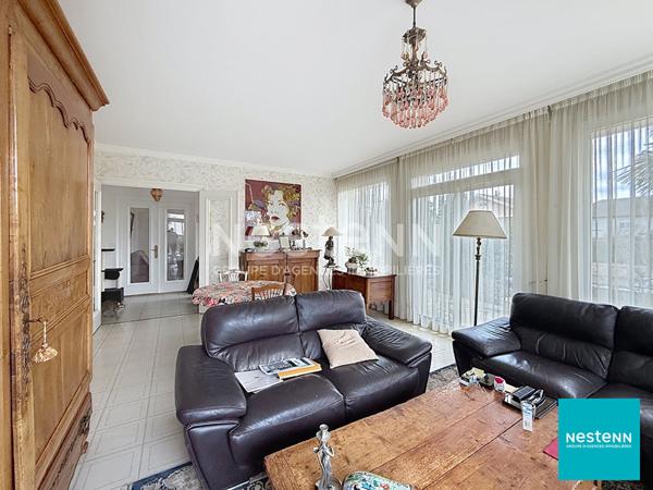 A Feurs belle maison de 174 m2, habitables 5 pièces sur terrain clos de 818 m2