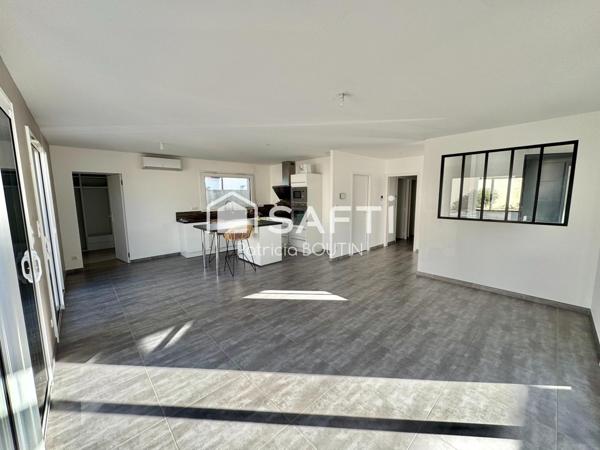 PAVILLON PLAIN PIED 4 CHAMBRES DONT UNE SUITE PARENTALE + GARAGE ET PISCINE  A CHAURAY !