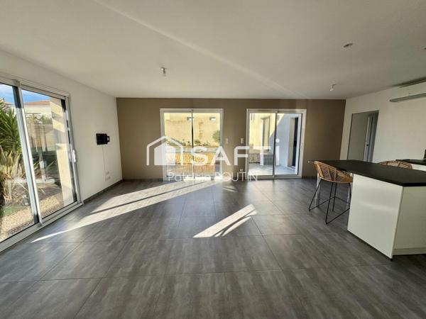 PAVILLON PLAIN PIED 4 CHAMBRES DONT UNE SUITE PARENTALE + GARAGE ET PISCINE  A CHAURAY !