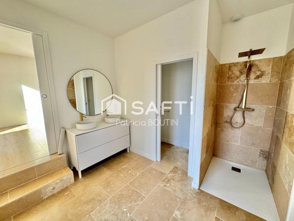 PAVILLON PLAIN PIED 4 CHAMBRES DONT UNE SUITE PARENTALE + GARAGE ET PISCINE  A CHAURAY !