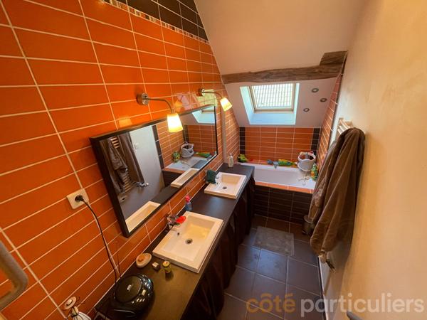 Vente Maison152,97 m² - 7 Pièces - Vallenay (18190)