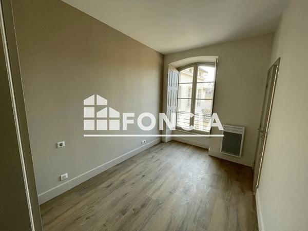 Location Appartement 2 pièces 45.7 m² - 8 RUE PETRAMALE Avignon 84000