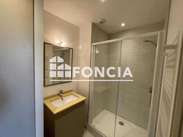 Location Appartement 2 pièces 45.7 m² - 8 RUE PETRAMALE Avignon 84000