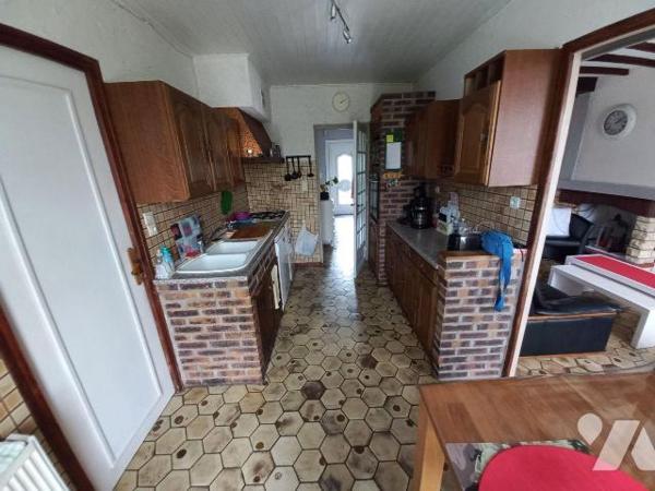 A VENDRE à FOURMIES 
Maison proche des écoles, commodités et services, de 106 m2 habitable, di...