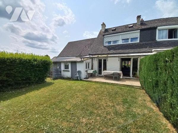 A VENDRE à FOURMIES 
Maison proche des écoles, commodités et services, de 106 m2 habitable, di...