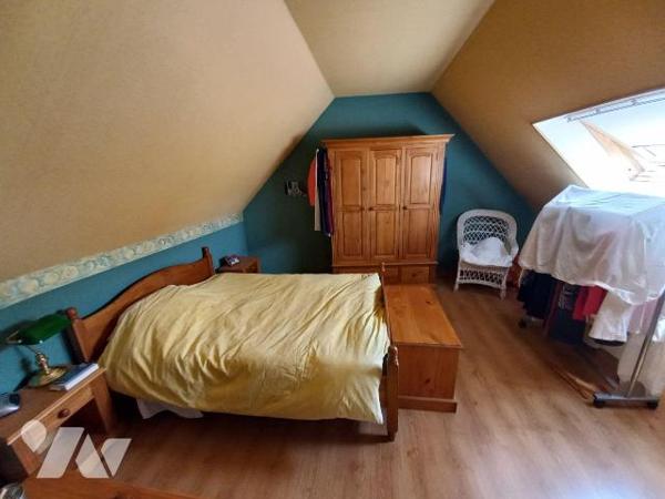 A VENDRE à FOURMIES 
Maison proche des écoles, commodités et services, de 106 m2 habitable, di...