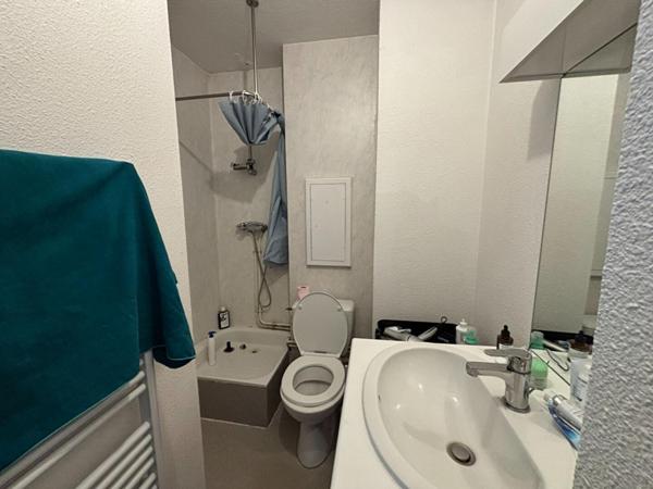 A LOUER : T1 à LILLE • • 440 € CC • Réf. 6041