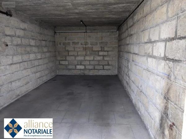 Location - Garage et parking Vire Normandie 14500 17 m 2