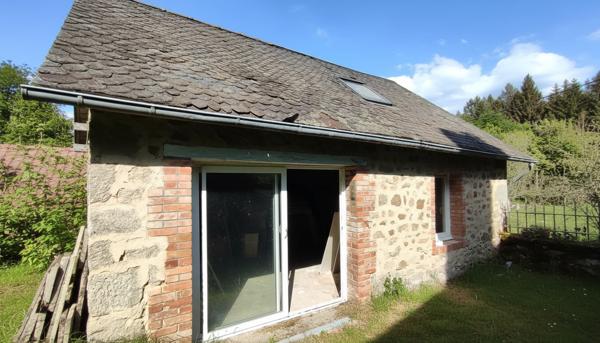 Maison bourgeoise avec dépendances et parcelle de bois à Liginiac 19160