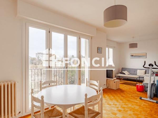 À vendre Appartement 2 pièces 61.3 m² - Saint-cyr-sur-loire 37540