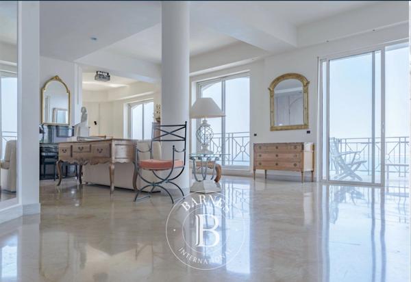 Nice, Villa 6 Chambres -  300 m² à vendre