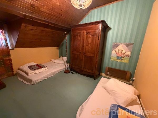 Vente
                Maison181 m² - 7 Pièces -
                    LIGNIERES (18160)