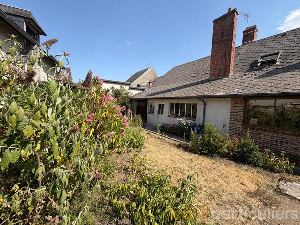 Vente
                Maison181 m² - 7 Pièces -
                    LIGNIERES (18160)