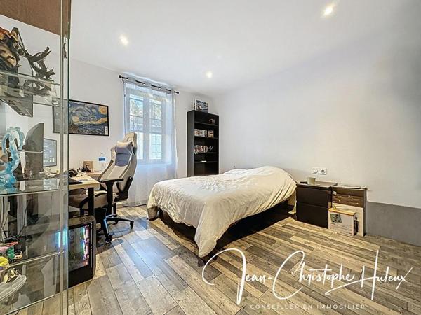 SAINT-GILLES 30800 Maison de ville  4 pièce(s) 92 m2 avec Garage