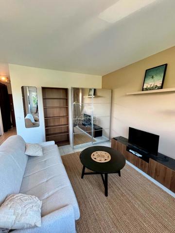 Les clés de la Forêt - Studio meublé - POISSY Loyer 880 €/mois charges comprises **  - Référence  9273